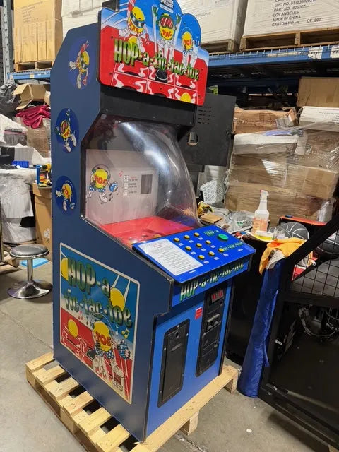 USED Hop A Tic-Tac-Toe Stand Up Arcade Machine